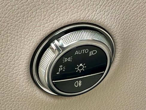 Certified 2023 Mercedes-Benz GLC 300 4MATIC image 37