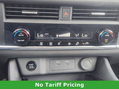 Certified 2025 Nissan Rogue SV image 18