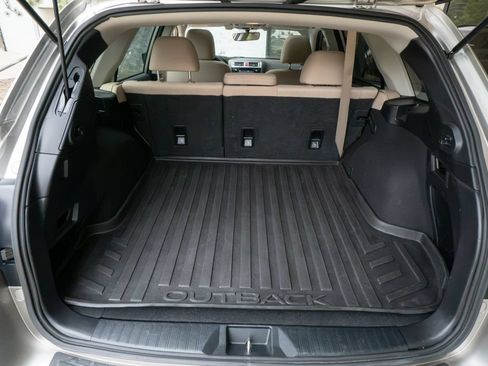 Used 2017 Subaru Outback 2.5i Premium AWD/4WD image 20