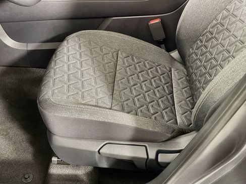 New 2026 Nissan Kicks SV w/ SV Premium Package FWD image 18