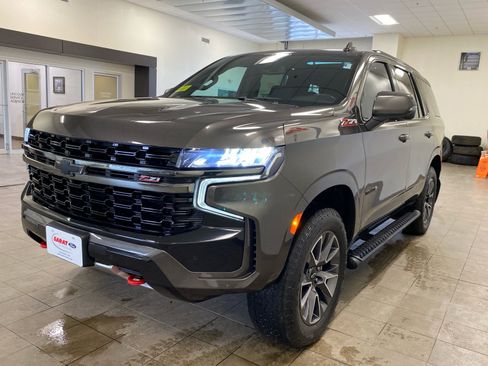 Used 2021 Chevrolet Tahoe Z71 w/ Z71 Signature Package image 4