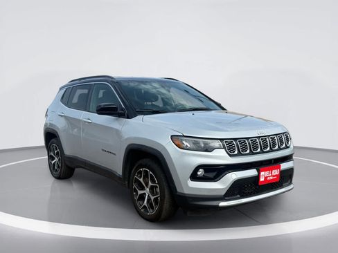 Used 2024 Jeep Compass Limited AWD/4WD image 5