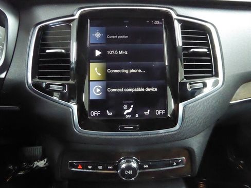 Used 2016 Volvo XC90 T6 Momentum w/ Momentum Plus Package image 12