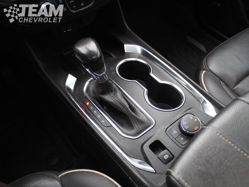 Used 2022 Chevrolet Traverse Premier w/ Redline Edition AWD/4WD image 21