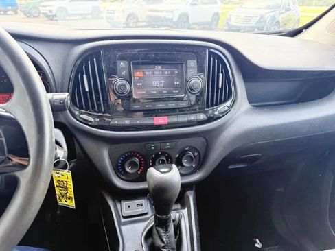 Used 2019 RAM ProMaster City Tradesman FWD image 15