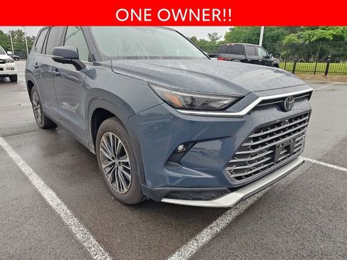 Used 2025 Toyota Grand Highlander AWD Hybrid image 3