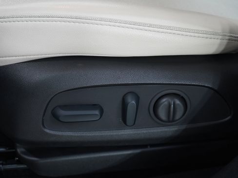 Used 2023 Buick Encore GX Preferred w/ Cold Weather Comfort Package FWD image 23
