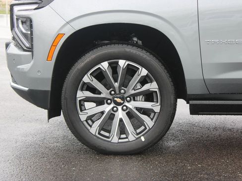 New 2026 Chevrolet Tahoe High Country AWD/4WD image 18