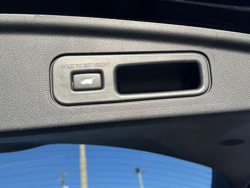 Used 2023 Acura MDX Advance image 23