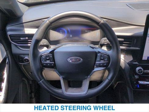 Used 2023 Ford Explorer Platinum w/ Technology Package AWD/4WD image 15