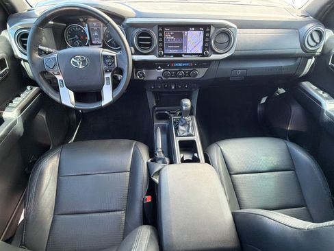 Used 2023 Toyota Tacoma Limited image 15