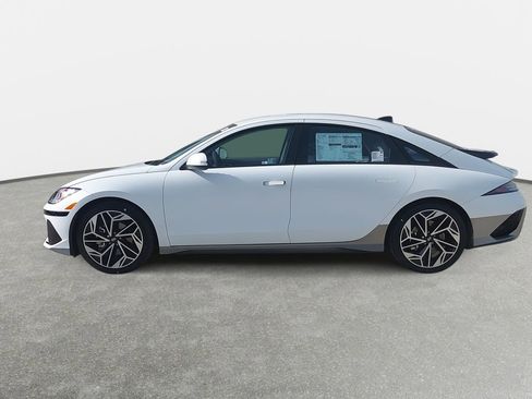 New 2024 Hyundai Ioniq 6 SEL image 8