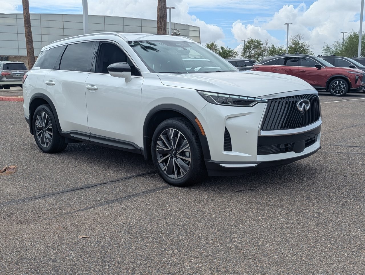 New 2027 INFINITI QX60 Luxe FWD image 7
