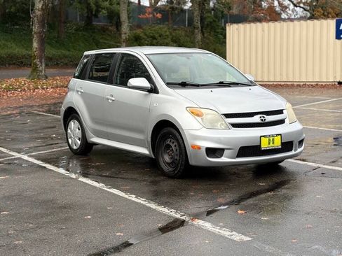 Used 2006 Scion xA FWD image 7