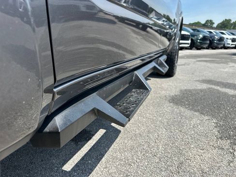 Used 2021 RAM 1500 Laramie AWD/4WD image 15