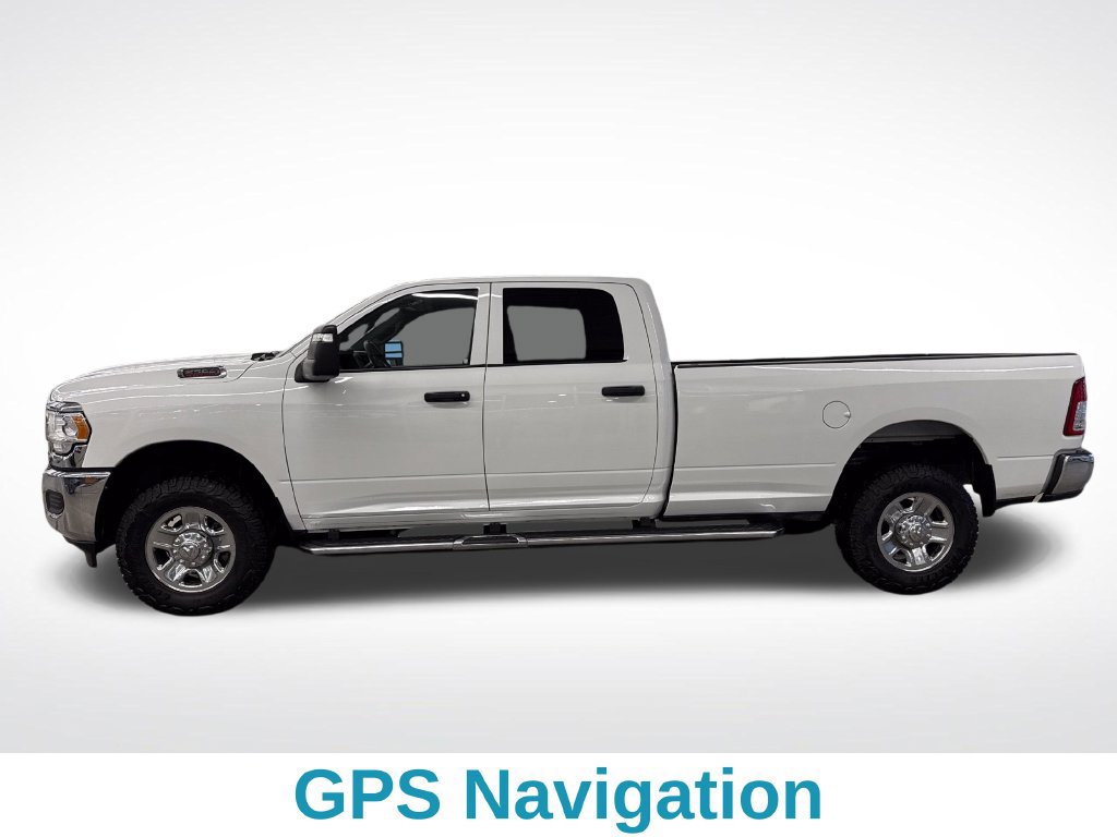 Used 2024 RAM 2500 Tradesman w/ Chrome Appearance Group AWD/4WD image 3