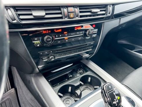 Used 2014 BMW X5 xDrive50i image 17