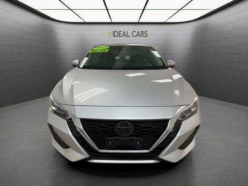 Used 2022 Nissan Sentra SV FWD image 2