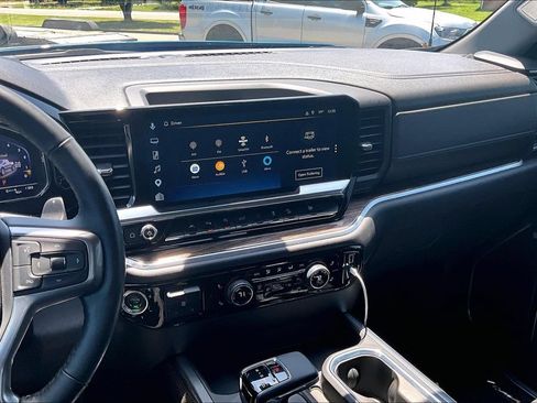 Used 2025 Chevrolet Silverado 1500 RST AWD/4WD image 6