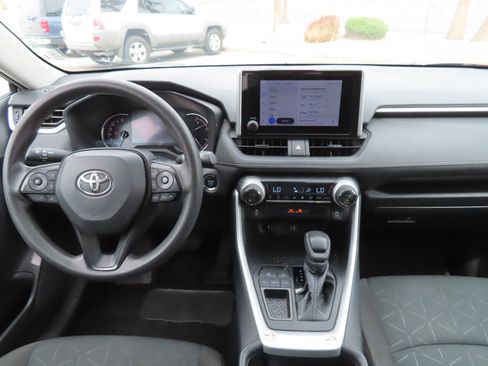 Used 2024 Toyota RAV4 XLE image 2
