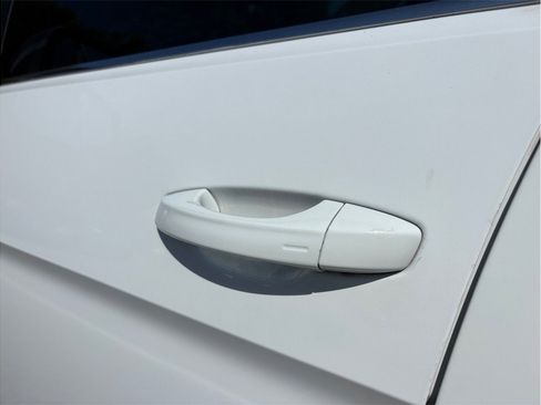 Used 2018 Volkswagen Atlas SE AWD/4WD image 15