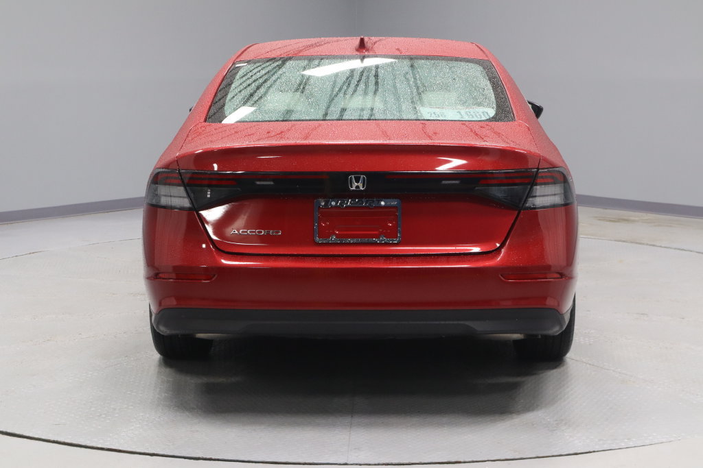 Used 2023 Honda Accord EX image 6