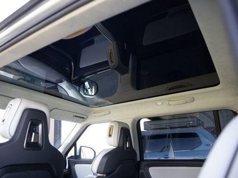 Used 2025 Rivian R1S Adventure image 18