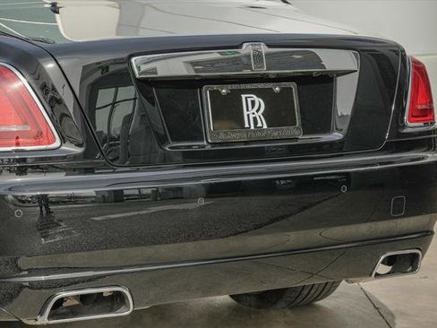 Certified 2016 Rolls-Royce Ghost Extended Wheelbase image 19