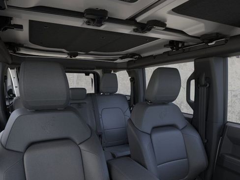 New 2026 Ford Bronco Badlands AWD/4WD image 12