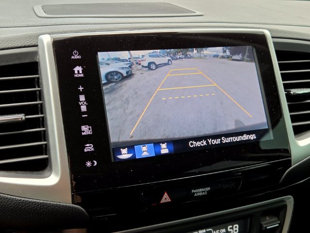 Used 2017 Honda Pilot Touring image 29