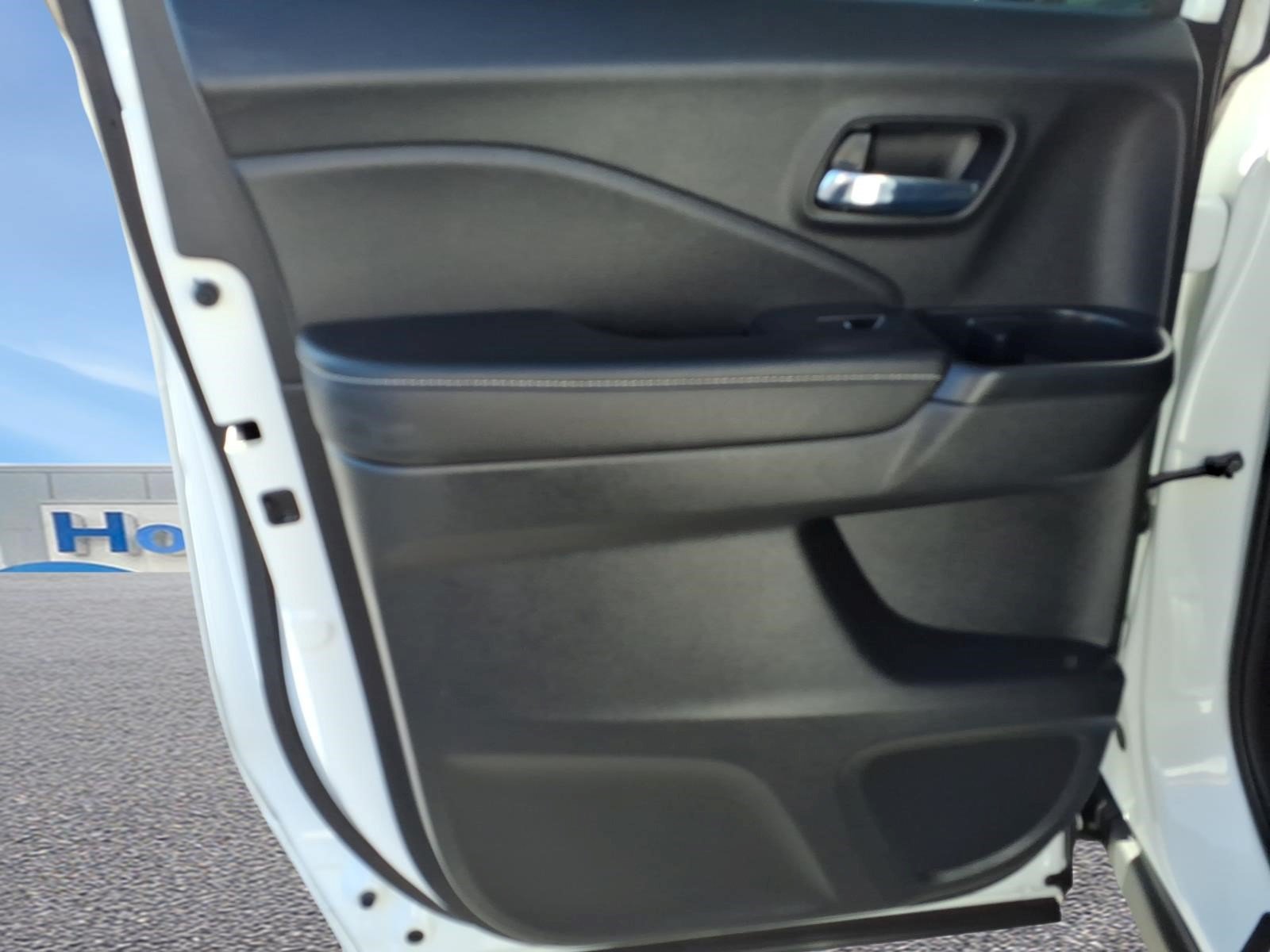 Certified 2025 Honda Ridgeline RTL image 14