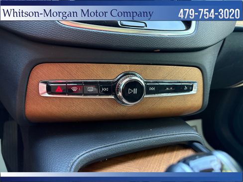 Used 2021 Volvo XC90 T6 Momentum AWD/4WD image 28