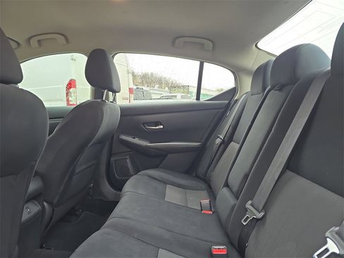 Used 2021 Nissan Sentra SV image 25