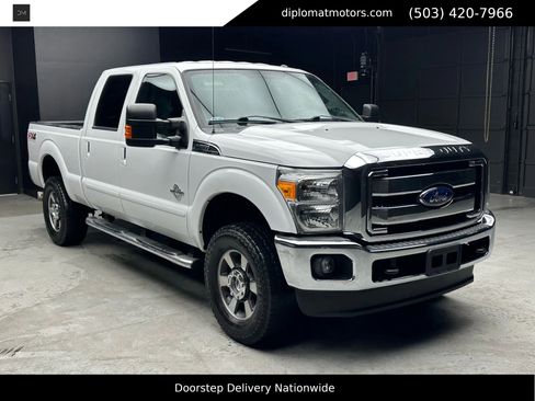 Used 2016 Ford F350 Lariat w/ Lariat Interior Package image 9
