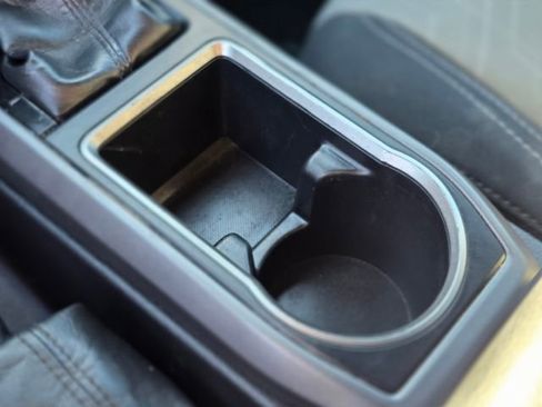 Used 2022 Toyota Tacoma TRD Off-Road image 34