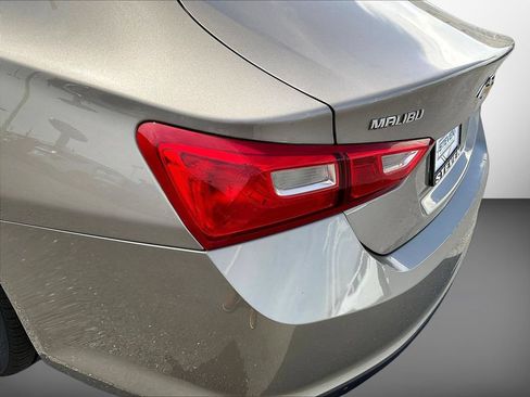 Used 2023 Chevrolet Malibu LT FWD image 26