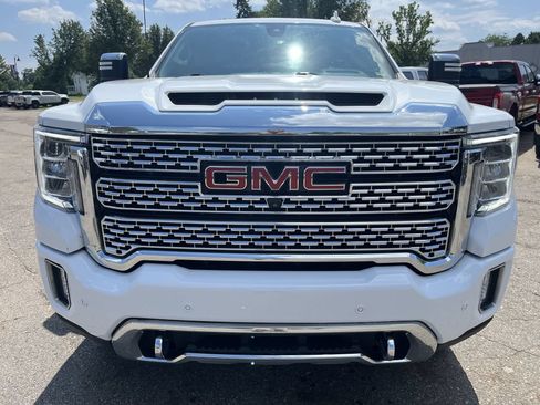 Used 2022 GMC Sierra 2500 Denali w/ Denali Ultimate Package AWD/4WD image 3