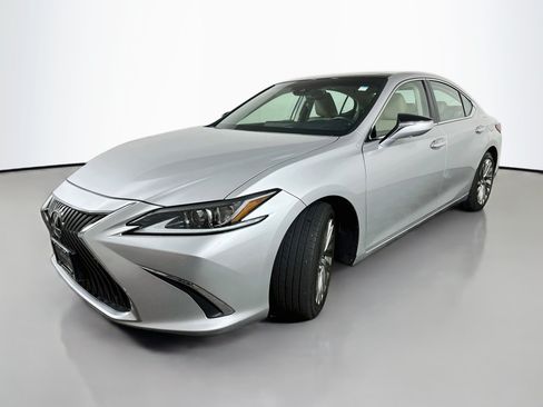 Used 2019 Lexus ES 350 w/ Accessory Package 2 FWD image 3