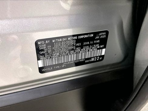 Used 2025 Mitsubishi Outlander SE AWD/4WD image 27
