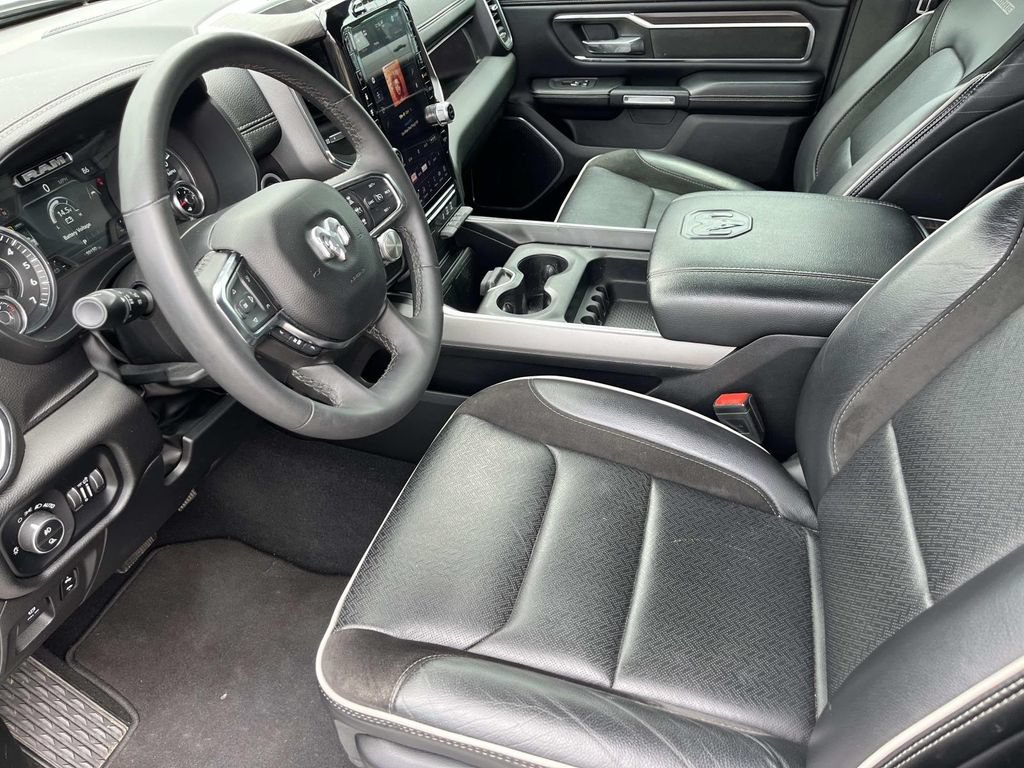 Used 2025 RAM 1500 Laramie AWD/4WD image 25