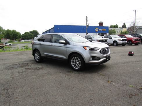 Used 2024 Ford Edge SEL AWD/4WD image 10