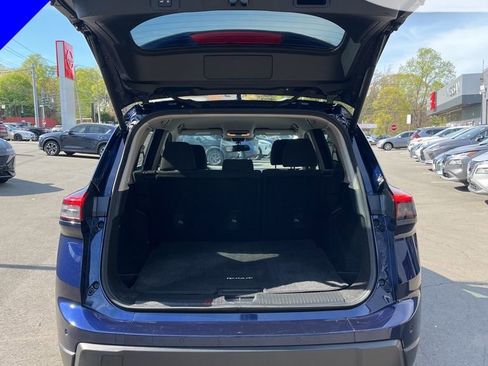 Certified 2025 Nissan Rogue SV AWD/4WD image 35