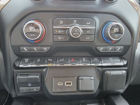 Used 2020 Chevrolet Silverado 2500 High Country w/ Z71 Off-Road Package image 19