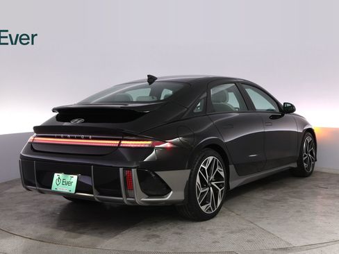 Used 2023 Hyundai Ioniq 6 Limited RWD image 3