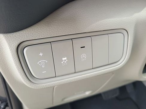 Used 2025 Kia Soul LX w/ LX Technology Package image 17