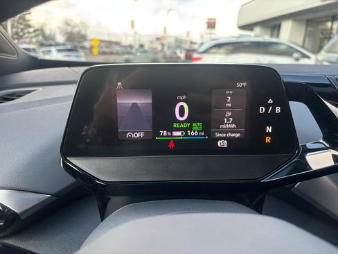 Used 2022 Volkswagen ID.4 Pro image 5