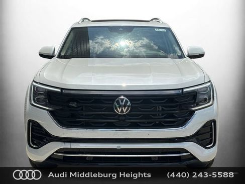 Used 2026 Volkswagen Atlas SEL Premium R-Line AWD/4WD image 2