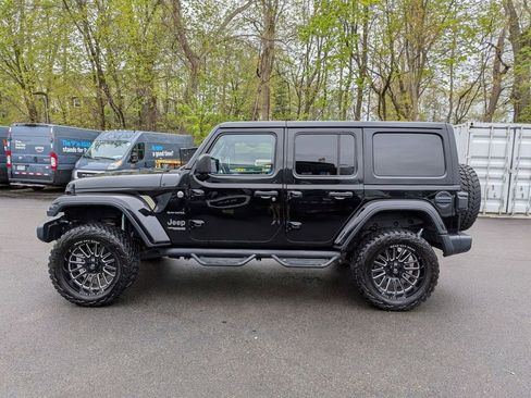 Used 2020 Jeep Wrangler Unlimited Sahara w/ Dual Top Group image 9