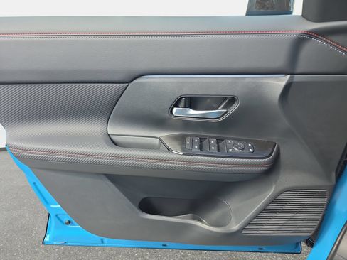 New 2026 Nissan Kicks SR w/ Cold Weather Package FWD image 26