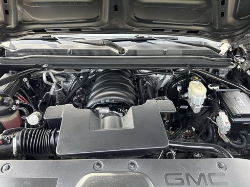 Used 2015 GMC Yukon XL Denali w/ Premium Package AWD/4WD image 41